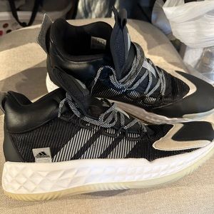 Adidas boost basketball shoes
